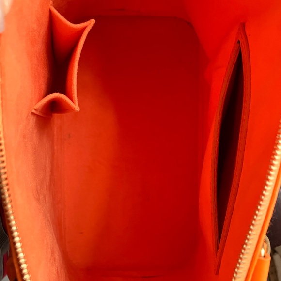 LOUIS VUITTON VINTAGE EPI MANDARIN ALMA - Picture 4 of 15